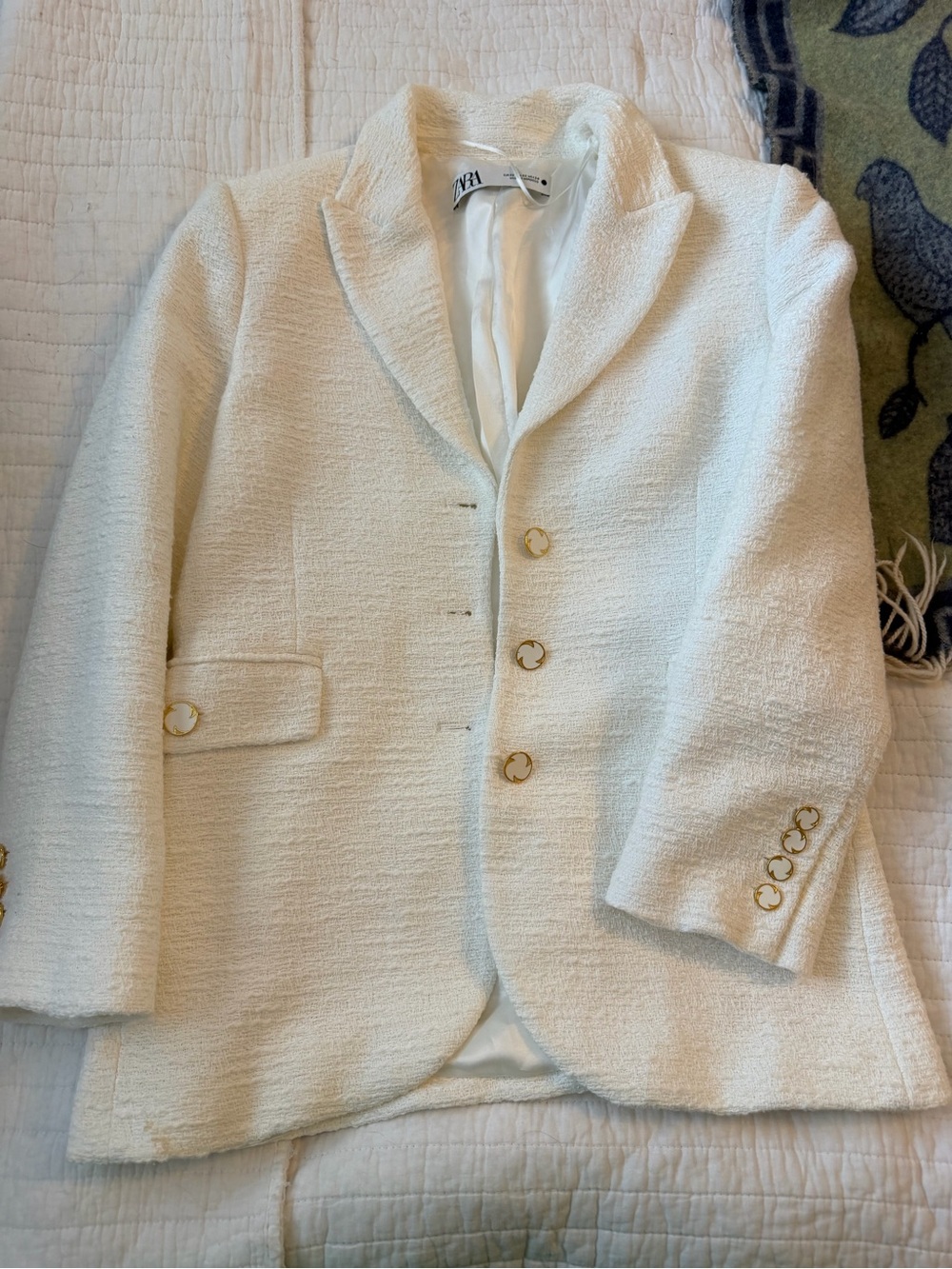Zara Off-White Bouclé Blazer with Subtle Texture